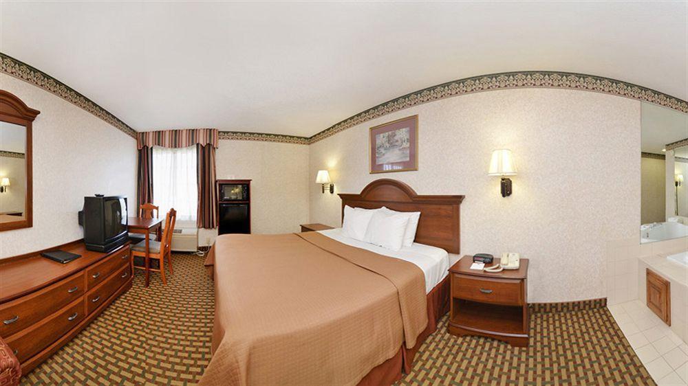 Best Western Bradbury Inn & Suites Perry Extérieur photo