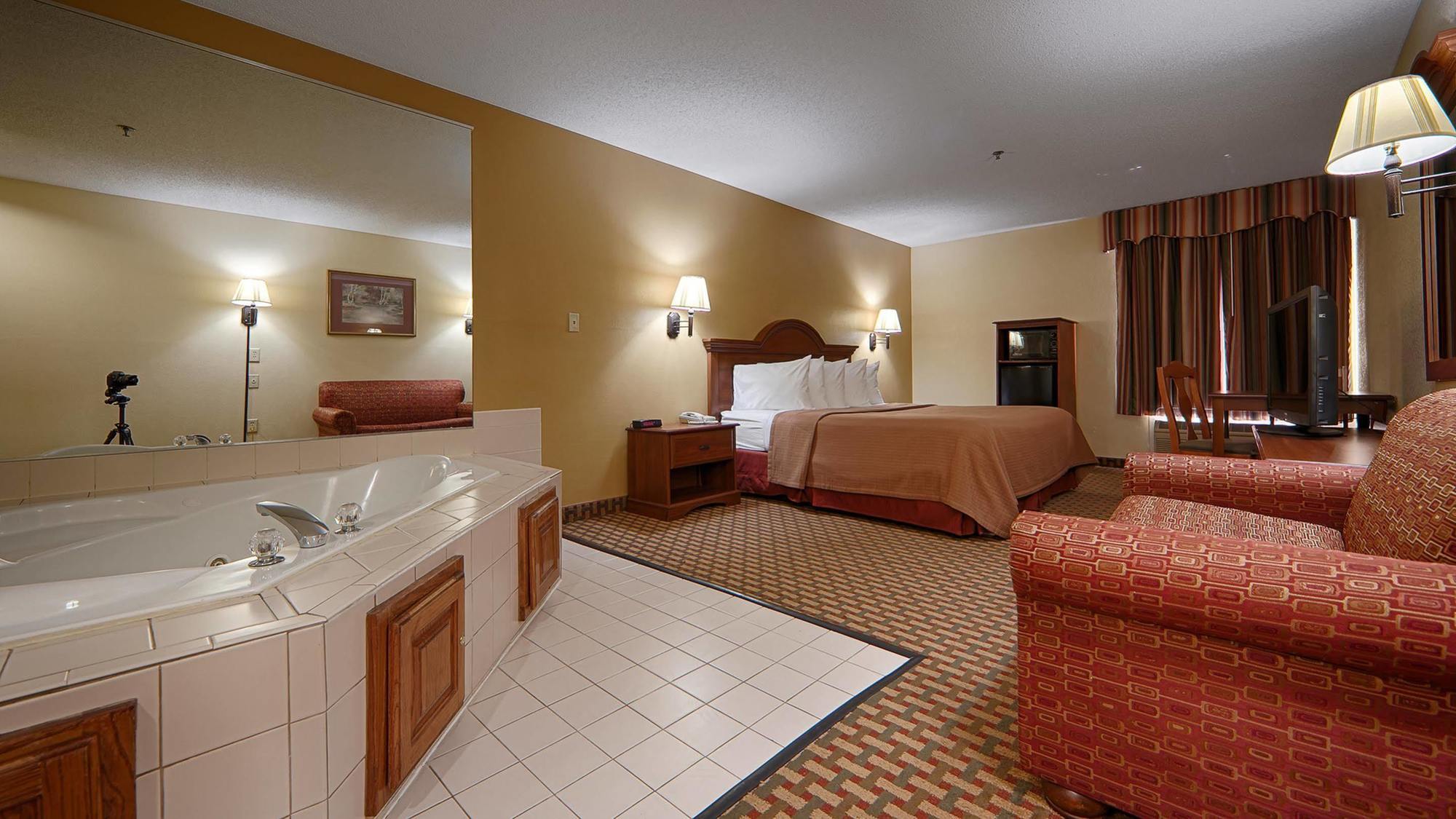 Best Western Bradbury Inn & Suites Perry Extérieur photo